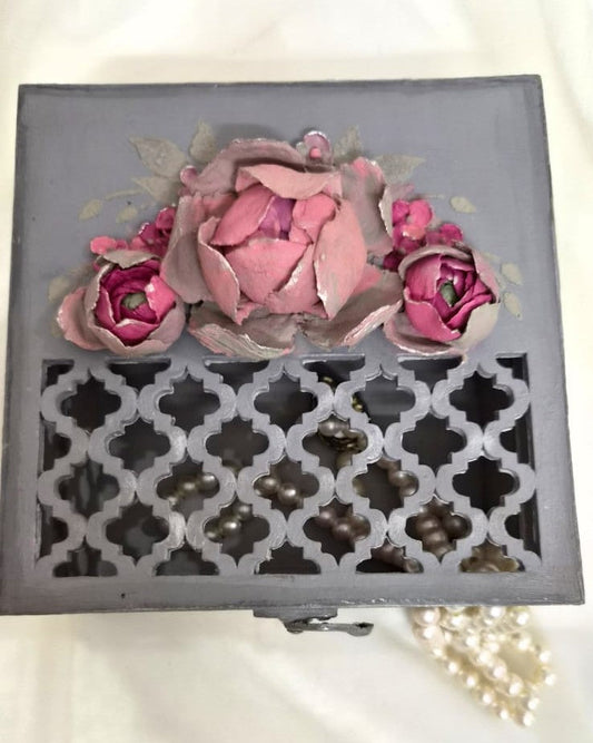 The Filigree Floral Chest